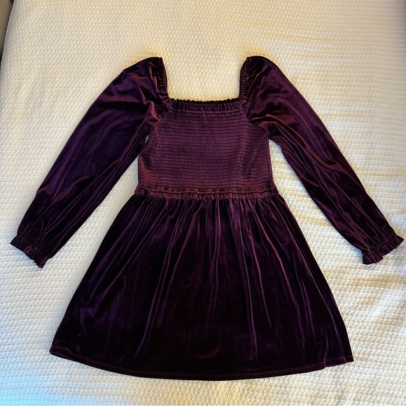 1.State Smocked Bodice Long Sleeve Maroon Velvet Dress - Picture 6 of 6